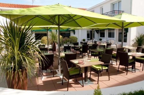 Le Robinson Hotel Saint-Jean-de-Monts Exterior foto